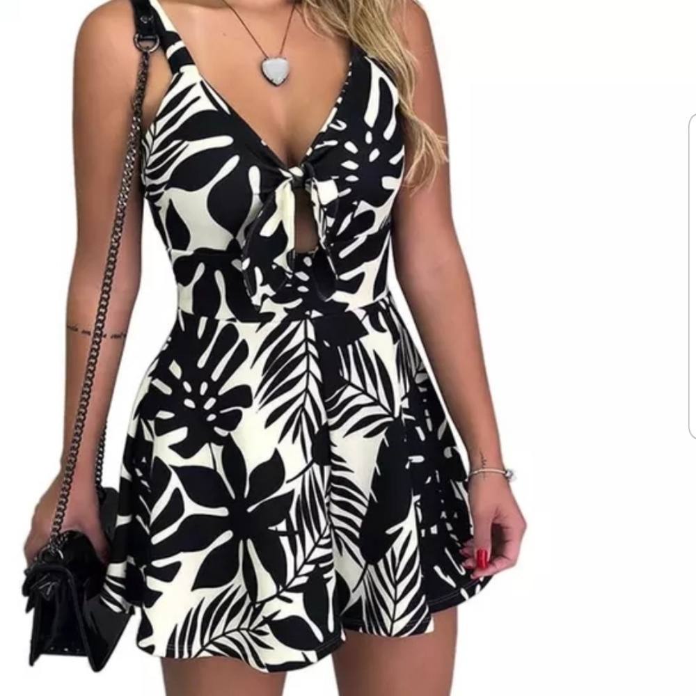 Sexy Floral Tie Front Romper